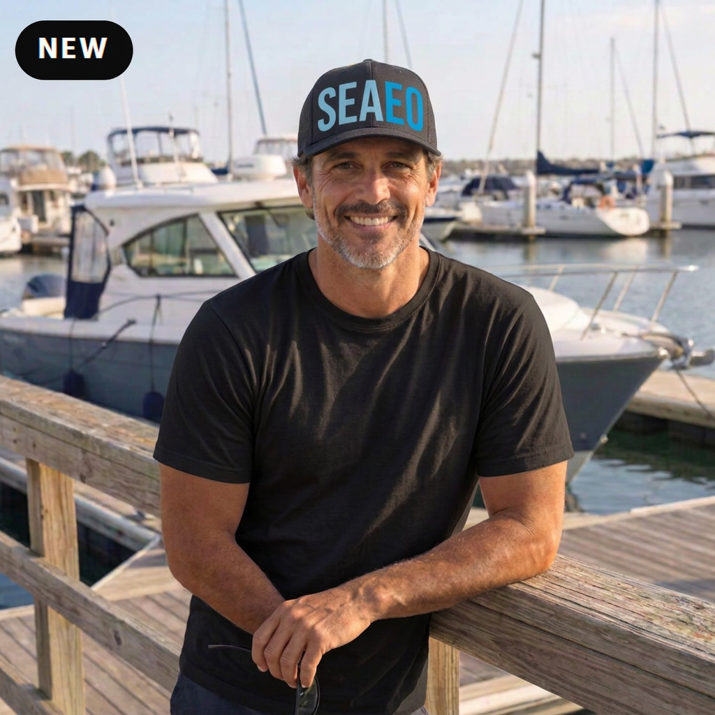Seaeo boat hat — lifestyle photo